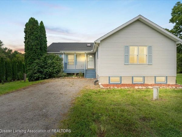 3956 Aurelius Road, Onondaga, MI 49264