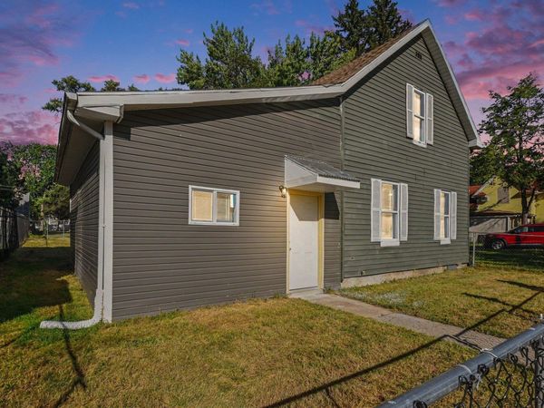 745 Allen Street, South Bend, IN 46616