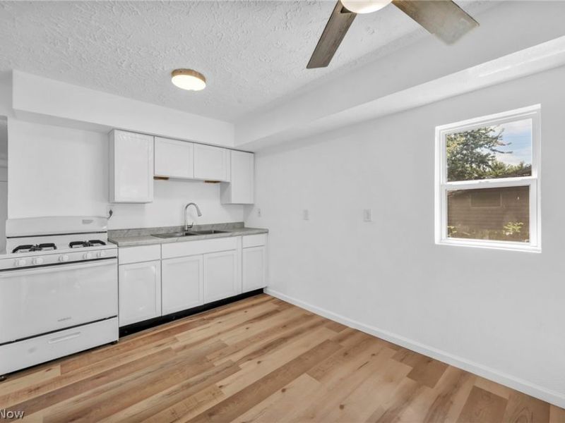 3538 Albany Avenue, Lorain, OH 44055 Photo 11