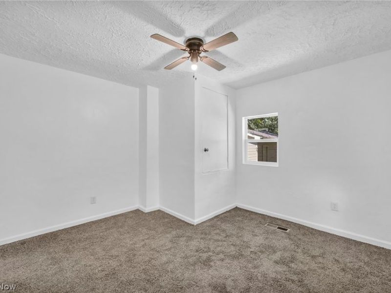3538 Albany Avenue, Lorain, OH 44055 Photo 26