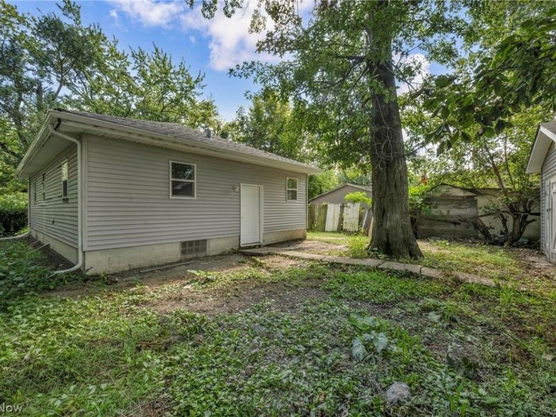 3538 Albany Avenue, Lorain, OH 44055 Photo 7