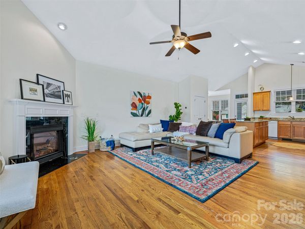 1 Craftsman Circle, Asheville, NC 28805