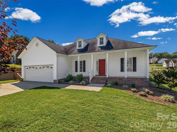 701 Peregrine Court, Gastonia, NC 28056