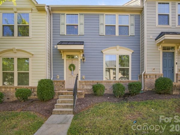 1717 Fleetwood Drive, Charlotte, NC 28208
