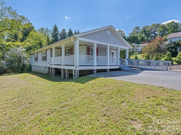 10 Enochs Way, Fletcher, NC 28732