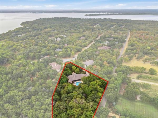 2050 E Oak Shores Drive, Cross Roads, TX 76227