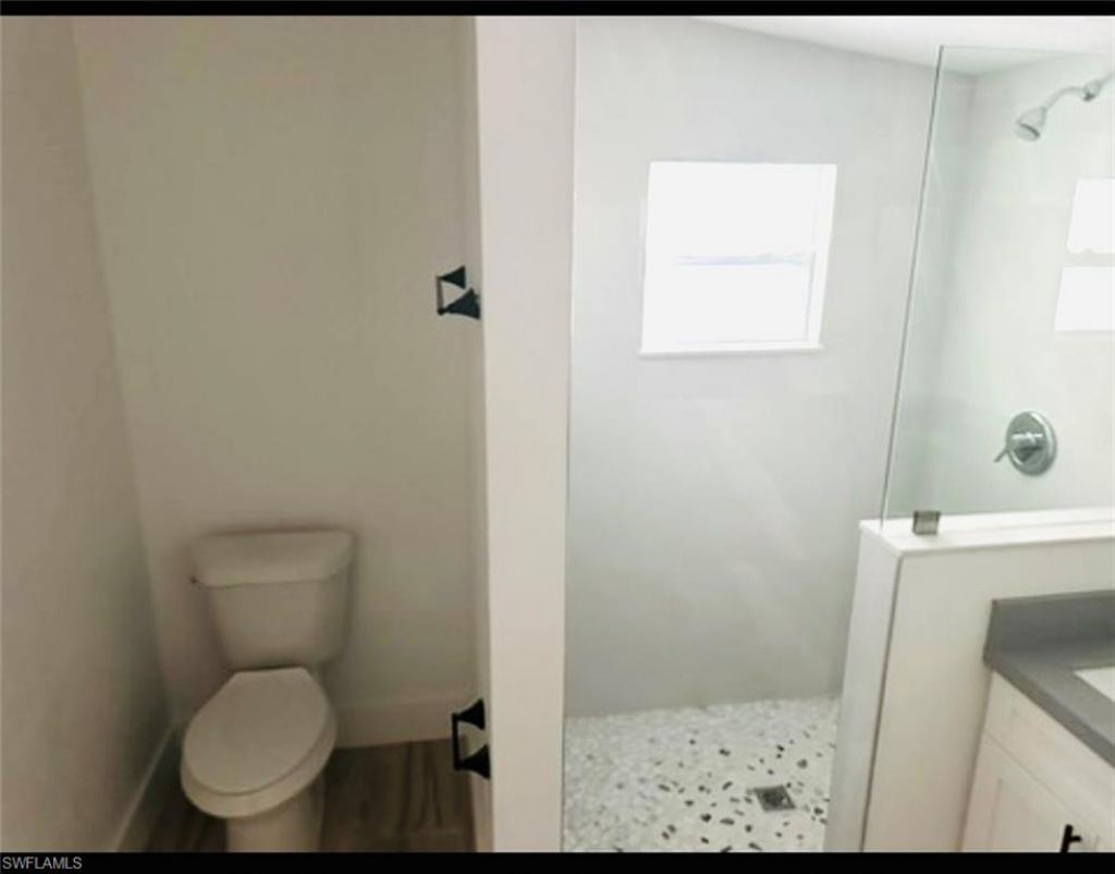 4560 Capri Dr, Naples, FL 34103 Photo