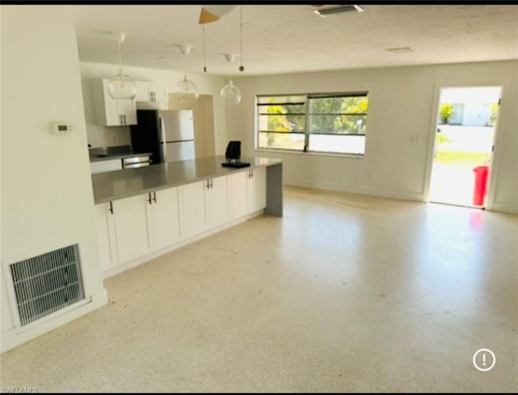 4560 Capri Dr, Naples, FL 34103 Photo