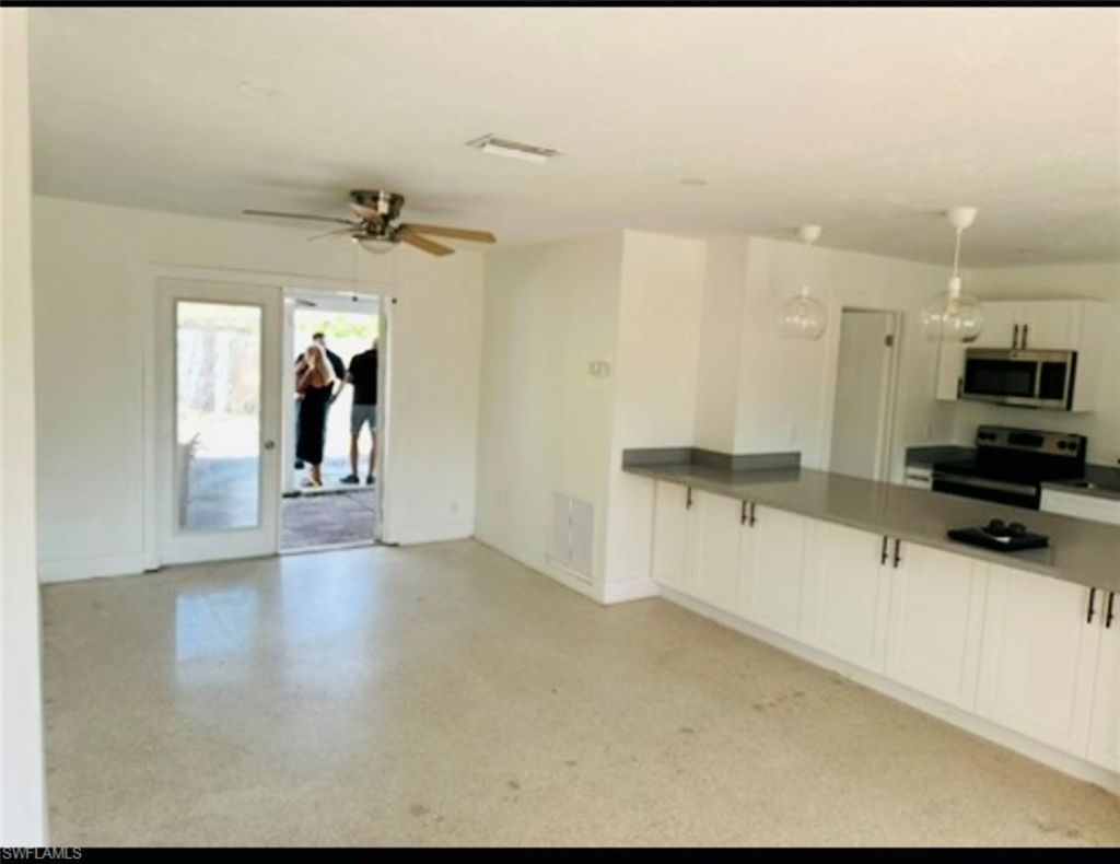 4560 Capri Dr, Naples, FL 34103 Photo