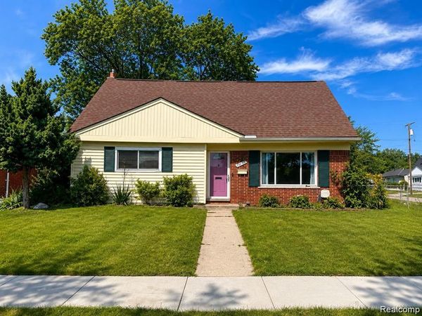 29143 Dover Avenue , Warren, Mi 48088
