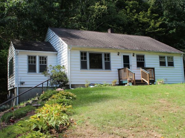 390 Worcester Rd, Barre, MA 01005