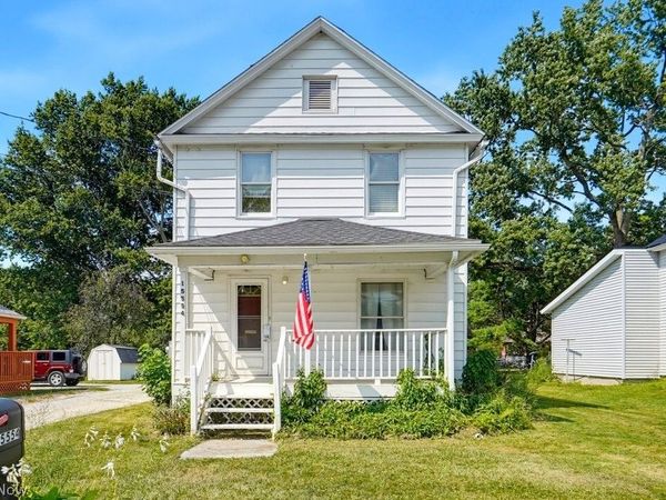 15554 Portage Street , Doylestown, OH 44230