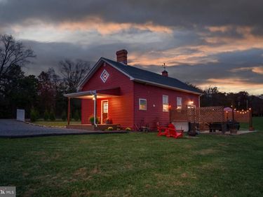 1098 REYNOLDS ROAD , CROSS JUNCTION, VA 22625