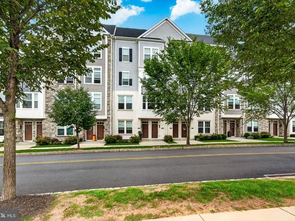 234 CHARLES ELLIS DRIVE , NEWTOWN SQUARE, PA 19073