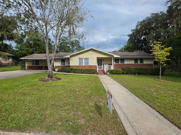 957 SE DIVISION AVE, Lake City, FL 32025