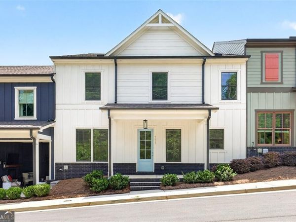 5619 Pine Street, Flowery Branch, GA 30542