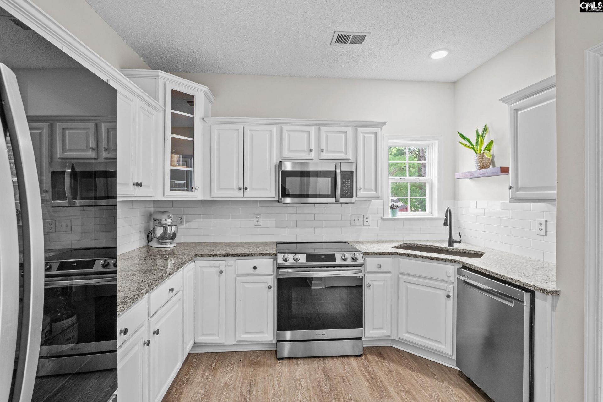 153 Summer Pines Drive  Photo 10