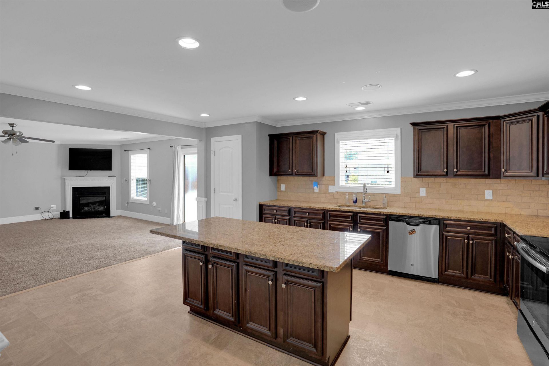309 Meadow Saffron Drive  Photo 8
