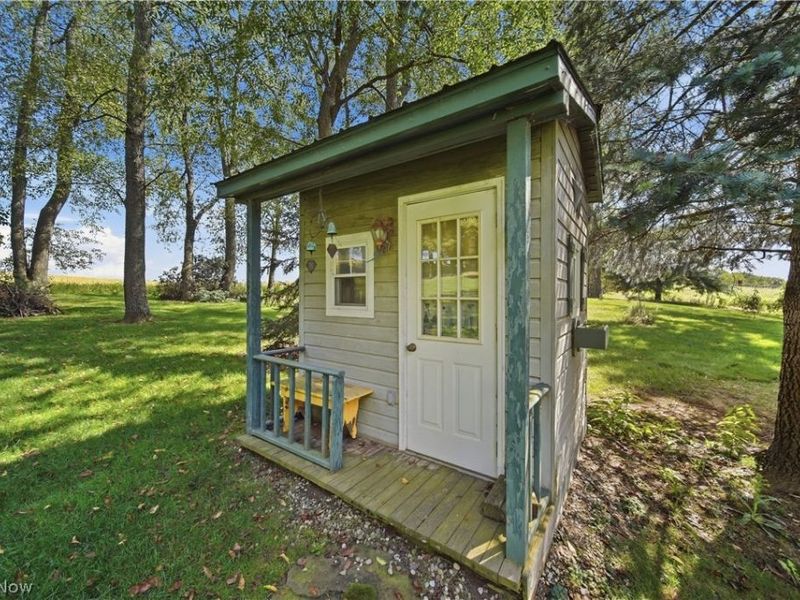 6180 Chesham Avenue NE, Canton, OH 44721 Photo 30