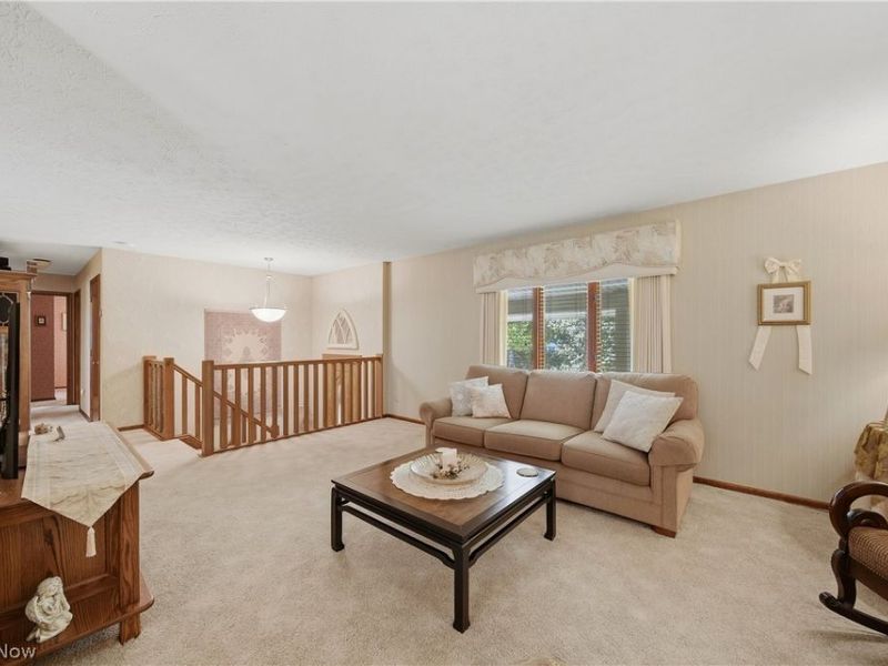 6180 Chesham Avenue NE, Canton, OH 44721 Photo 6