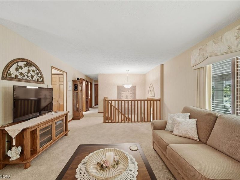 6180 Chesham Avenue NE, Canton, OH 44721 Photo 7