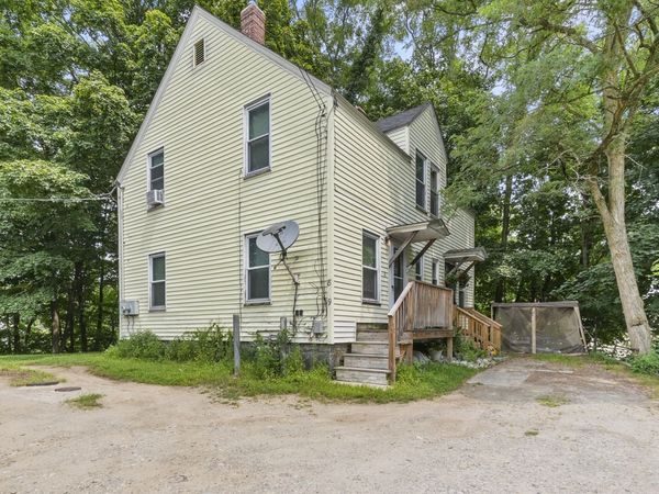 8 Canal Street, Westford, MA 01886