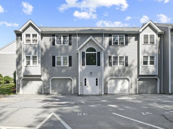 74 Tennis Plaza Road, Unit 38, Dracut, MA 01826