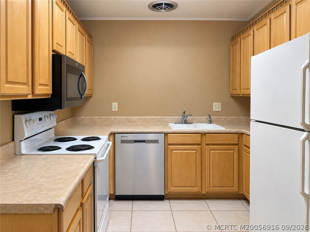 2155 SE Edler Drive , Stuart, FL 34994 Photo