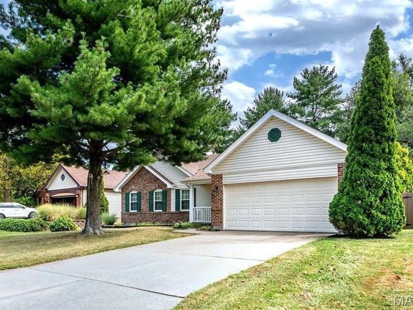 5 Aken Court, St Peters, MO 63376