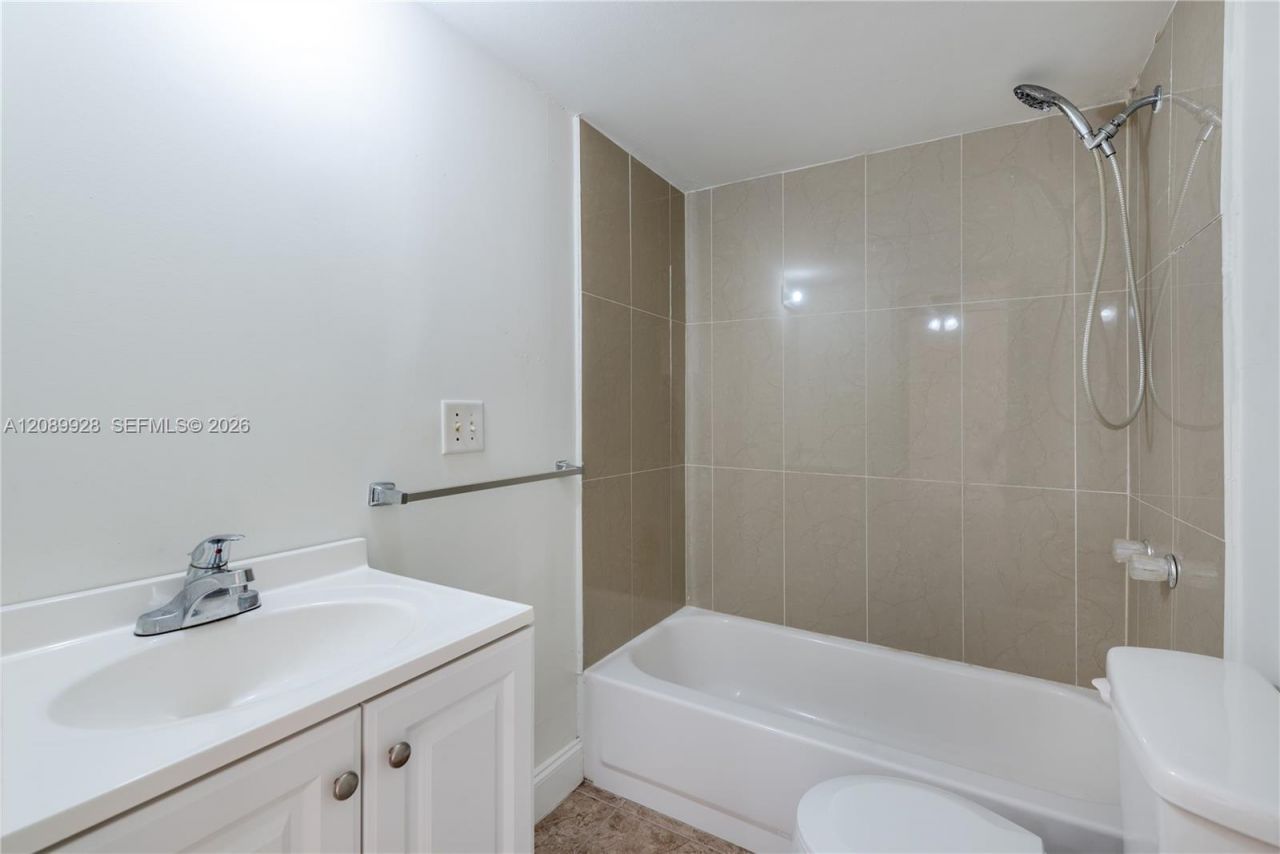 9949 Sandalfoot Blvd , Unit 538, Boca Raton, FL 33428 Photo
