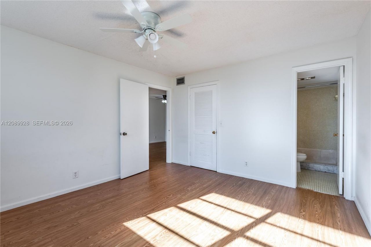 9949 Sandalfoot Blvd , Unit 538, Boca Raton, FL 33428 Photo