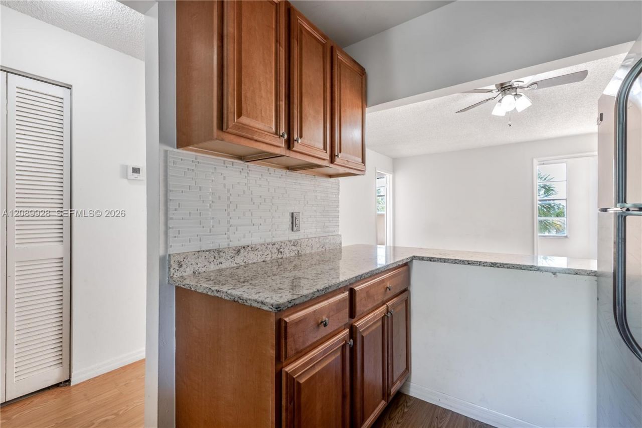 9949 Sandalfoot Blvd , Unit 538, Boca Raton, FL 33428 Photo