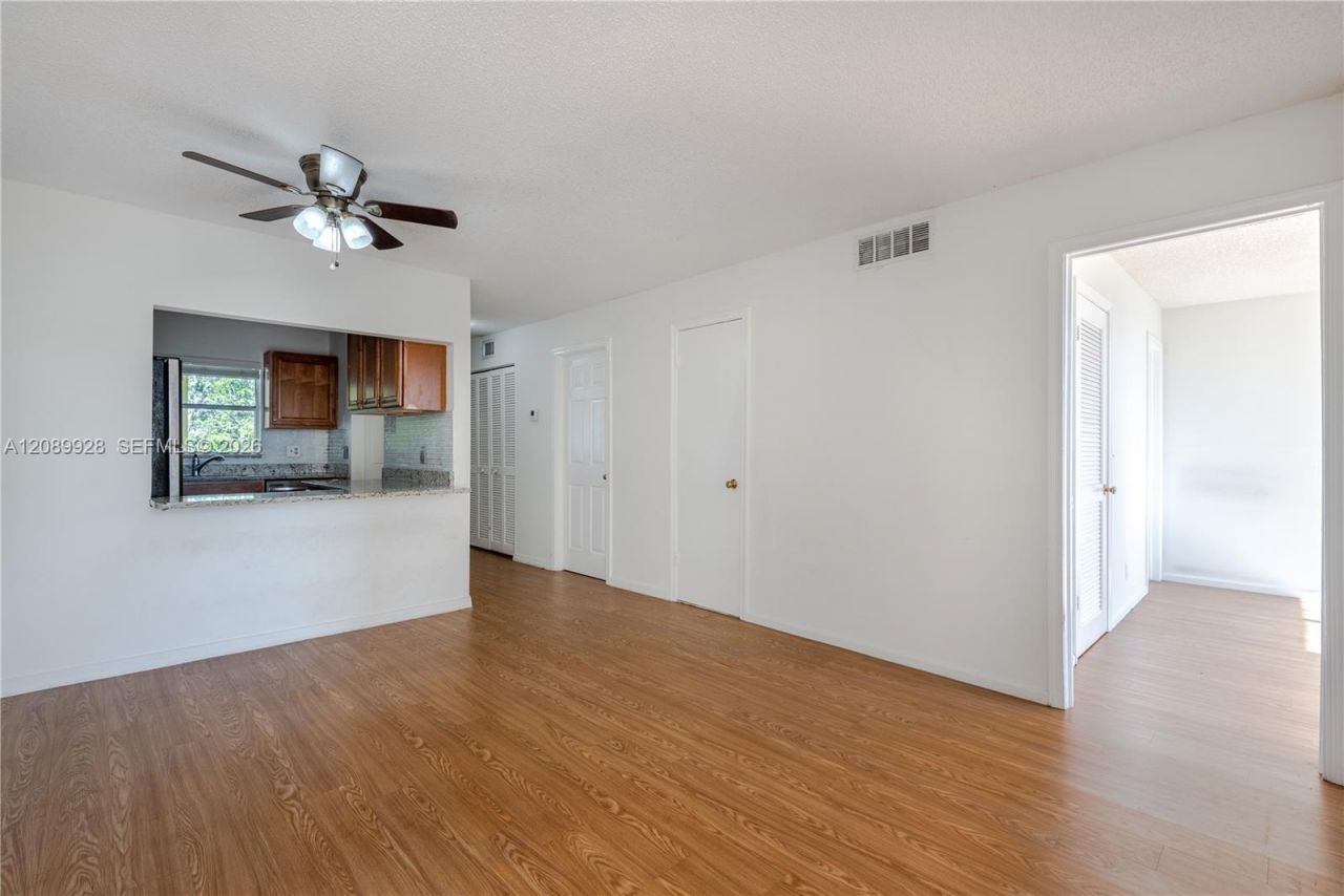 9949 Sandalfoot Blvd , Unit 538, Boca Raton, FL 33428 Photo