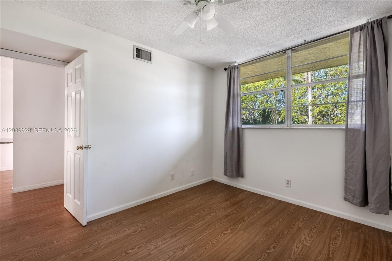 9949 Sandalfoot Blvd , Unit 538, Boca Raton, FL 33428 Photo