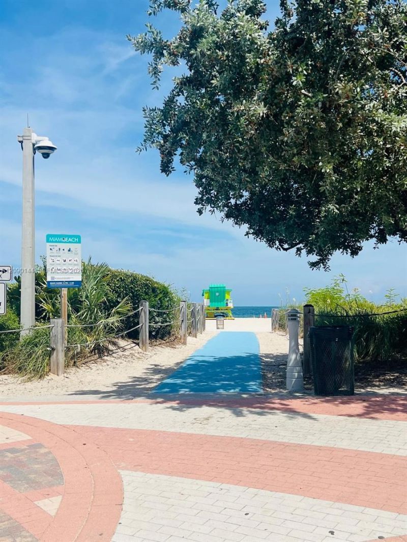 345 Ocean Dr , Unit 525, Miami Beach, FL 33139 Photo
