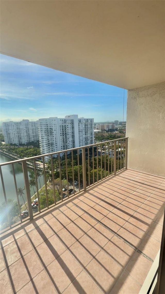 18181 NE 31st Ct , Unit 2110, Aventura, FL 33160 Photo
