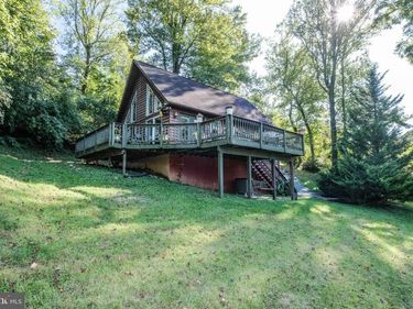367 NORTHERN SPY DRIVE , LINDEN, VA 22642