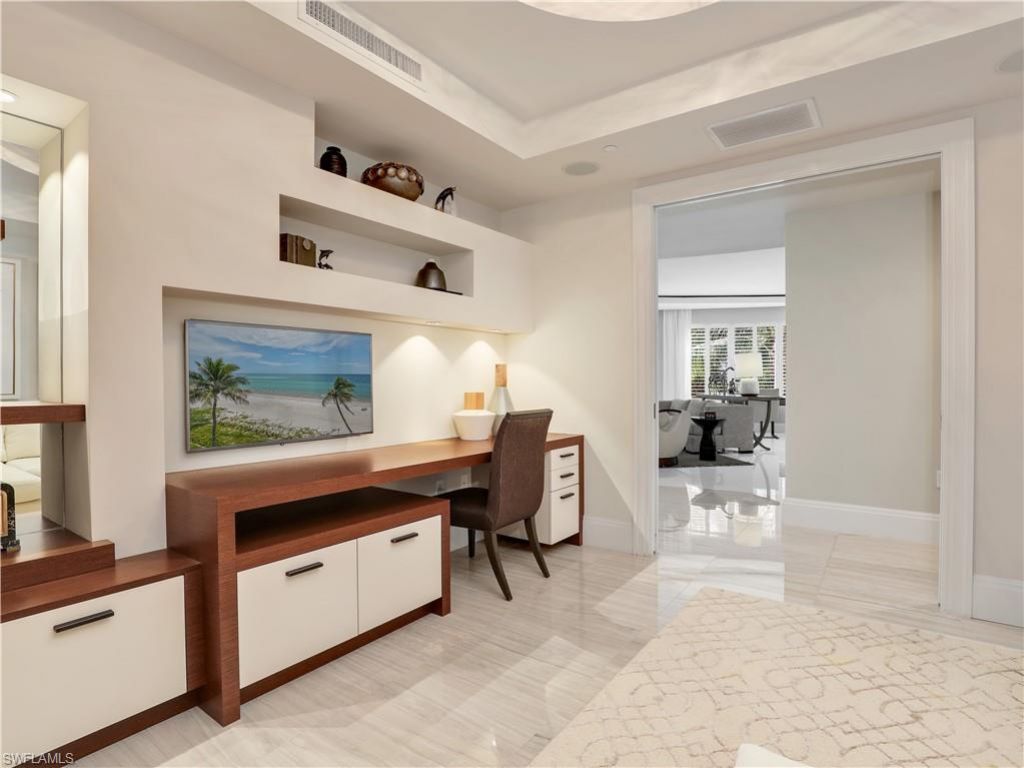 13665 Vanderbilt Dr, Unit 301, Naples, FL 34110 Photo