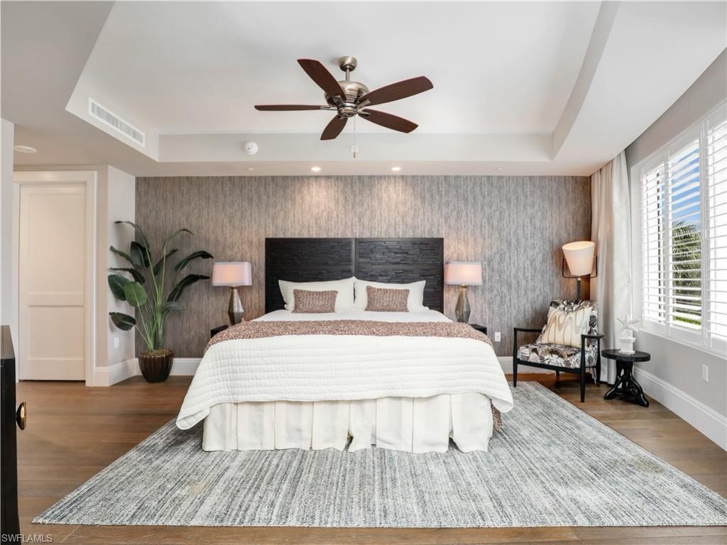 13665 Vanderbilt Dr, Unit 301, Naples, FL 34110 Photo