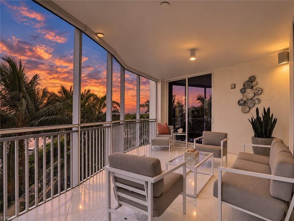 13665 Vanderbilt Dr, Unit 301, Naples, FL 34110 Photo