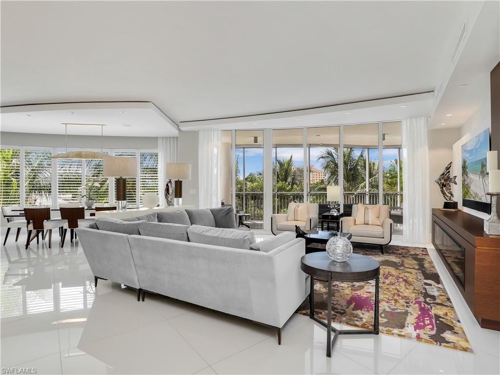13665 Vanderbilt Dr, Unit 301, Naples, FL 34110 Photo