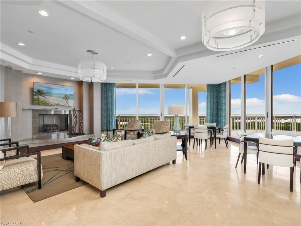 13665 Vanderbilt Dr, Unit 301, Naples, FL 34110 Photo