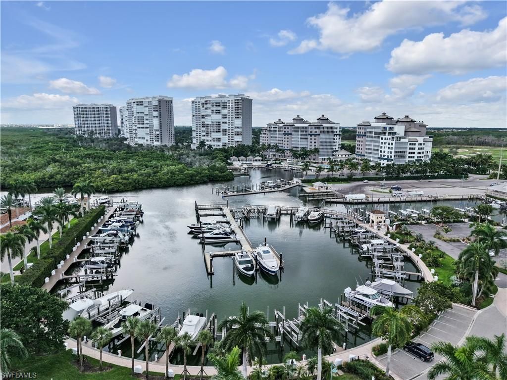 13665 Vanderbilt Dr, Unit 301, Naples, FL 34110 Photo