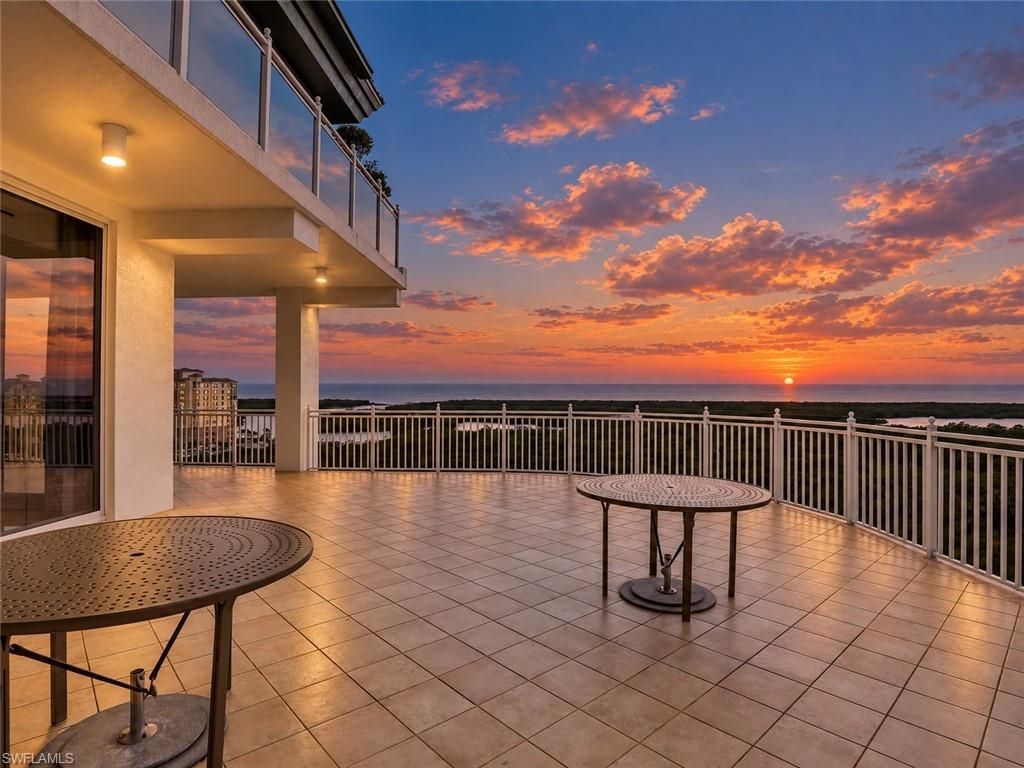 13665 Vanderbilt Dr, Unit 301, Naples, FL 34110 Photo