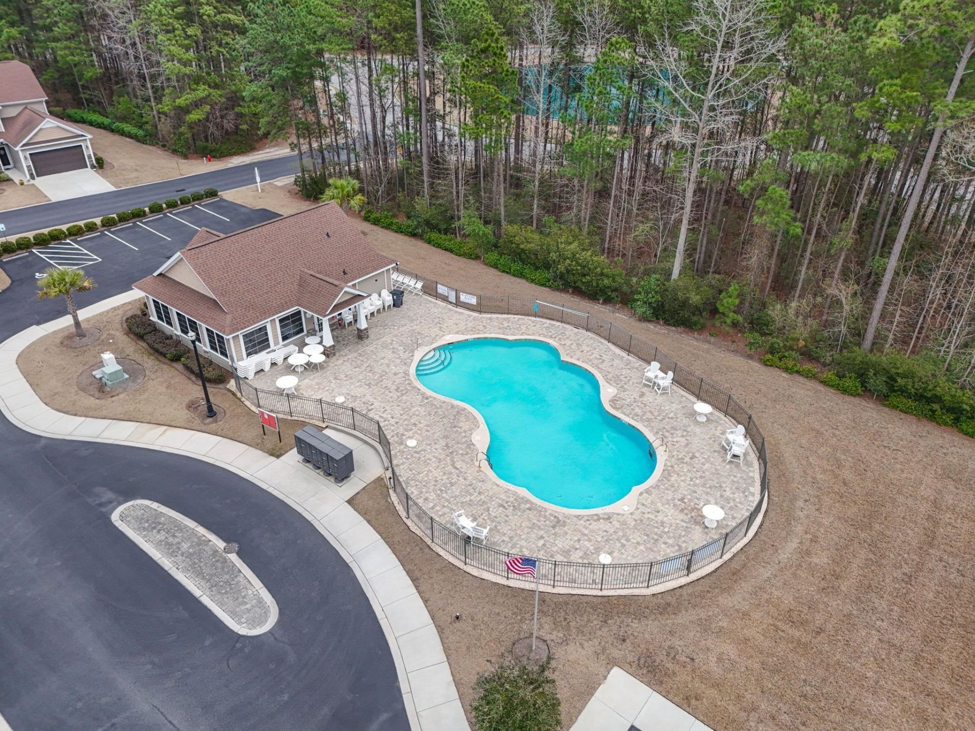 300 Nairn Dr.  Photo 40