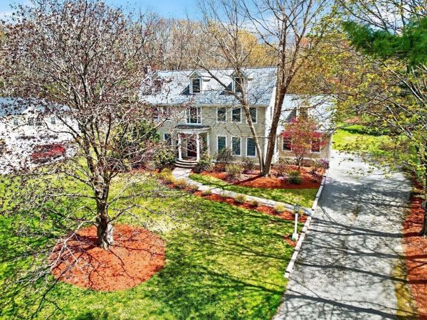 17 Morningside Lane, Lincoln, MA 01773
