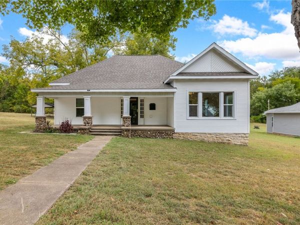 614 Church Avenue, Berryville, AR 72616