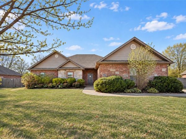510 Grandview Drive , Prairie Grove, AR 72753