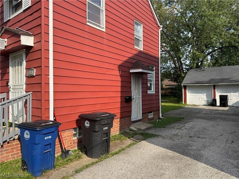 16401 Judson Drive, Cleveland, OH 44128 Photo 23