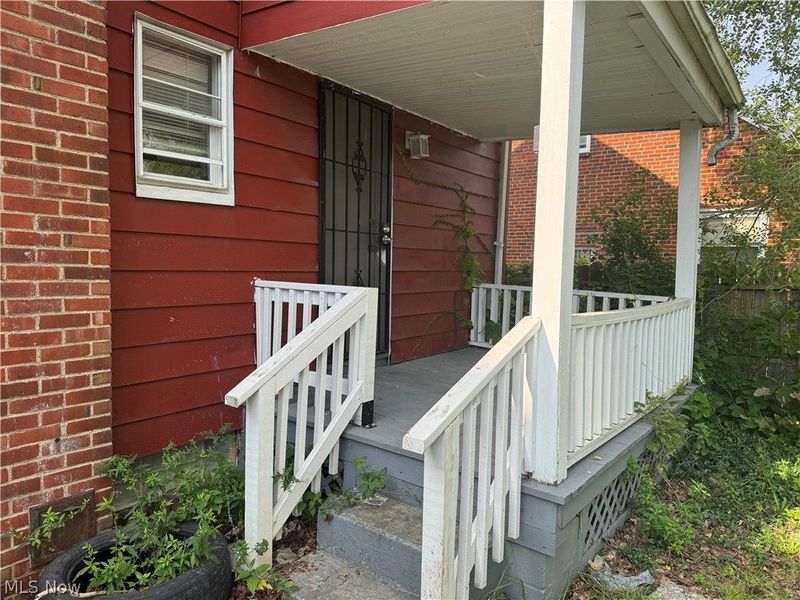 16401 Judson Drive, Cleveland, OH 44128 Photo 4